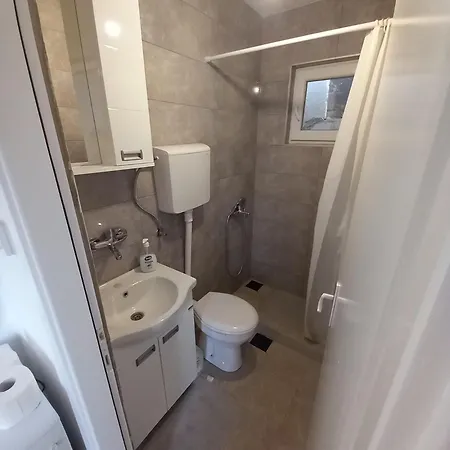 Apartment Peki *